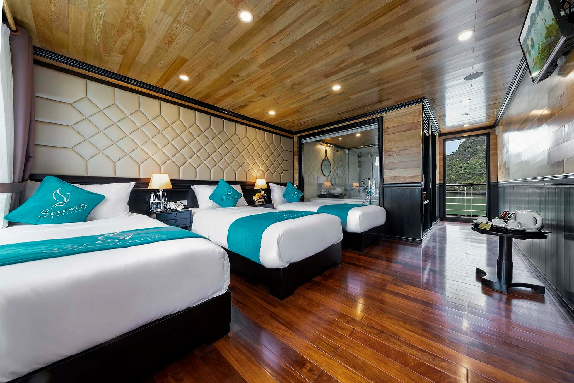 Family Suite Cabin of Serenity Cruises