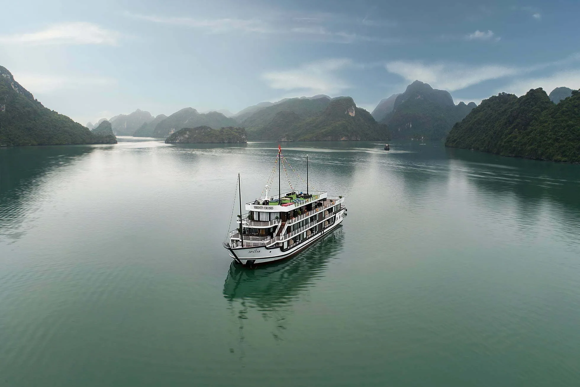 Halong Serenity Cruises Halong Serenity Cruises