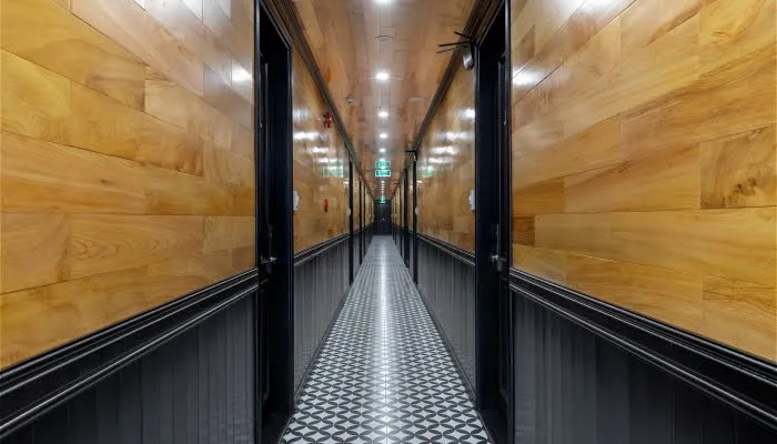 Halong Serenity Cruises hallway