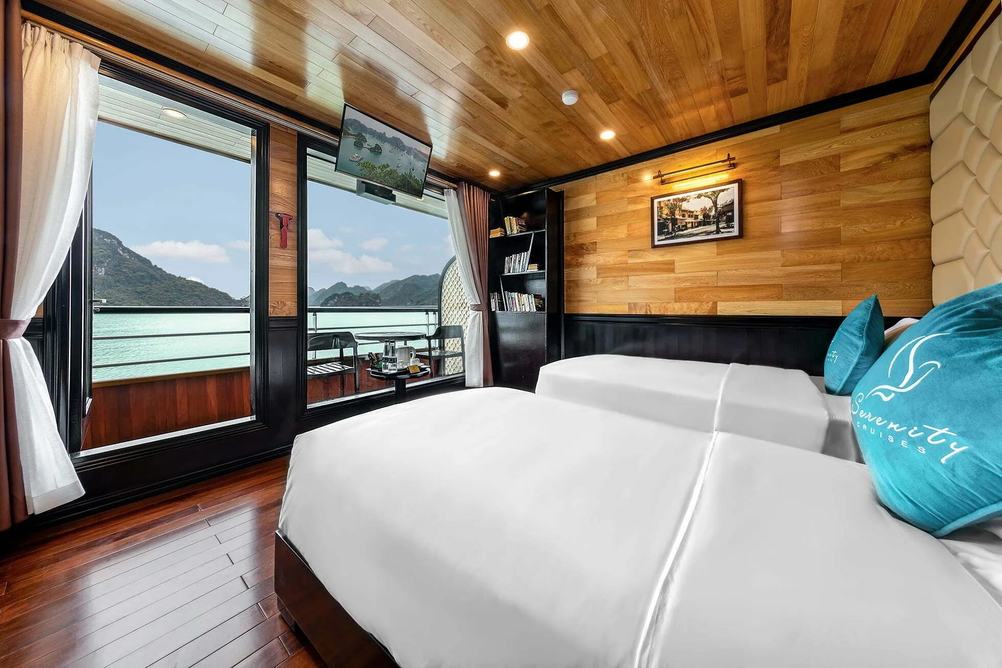 Junior Suite Cabin Halong Serenity Cruises