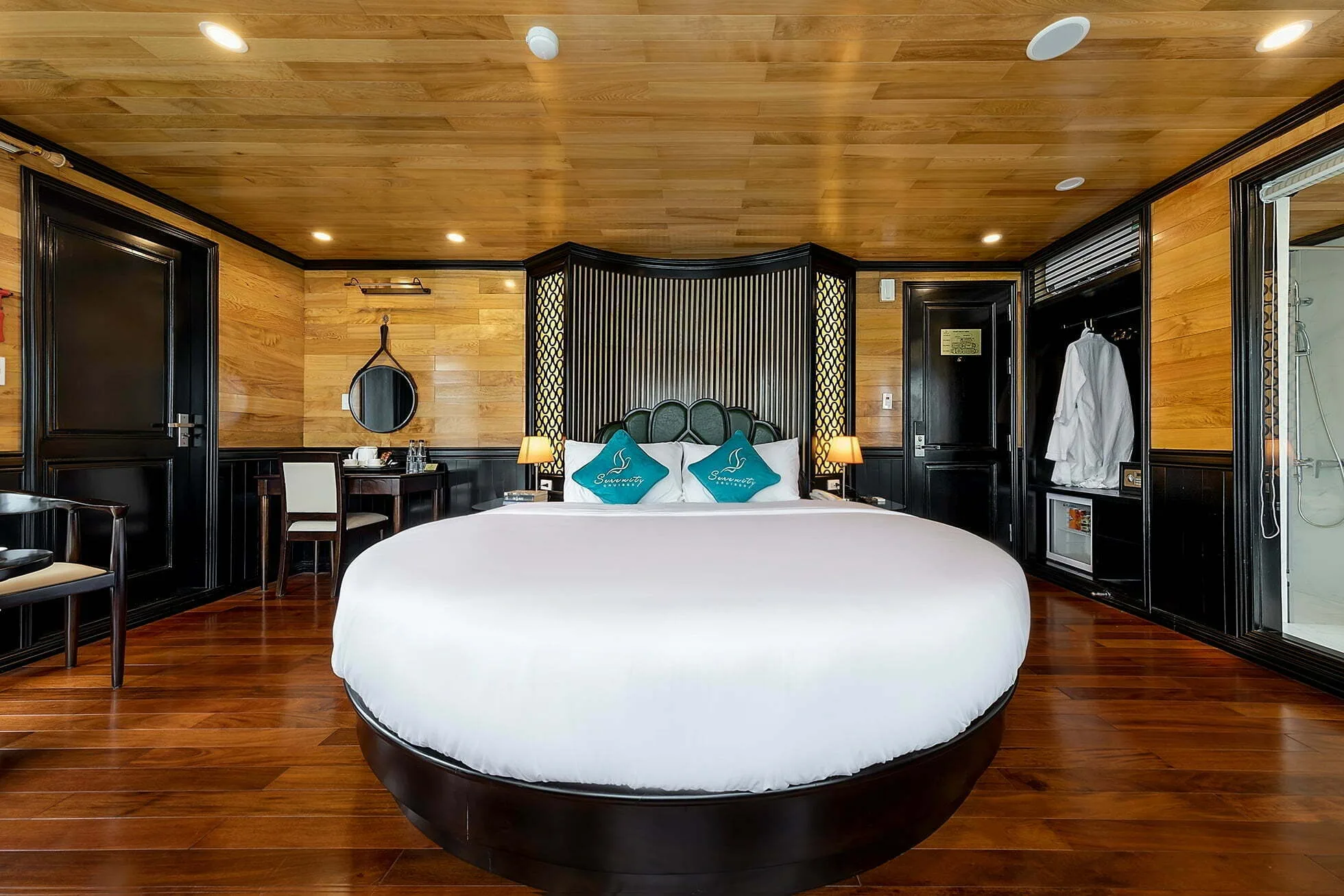 Moon Suite Cabin Halong Serenity Cruises