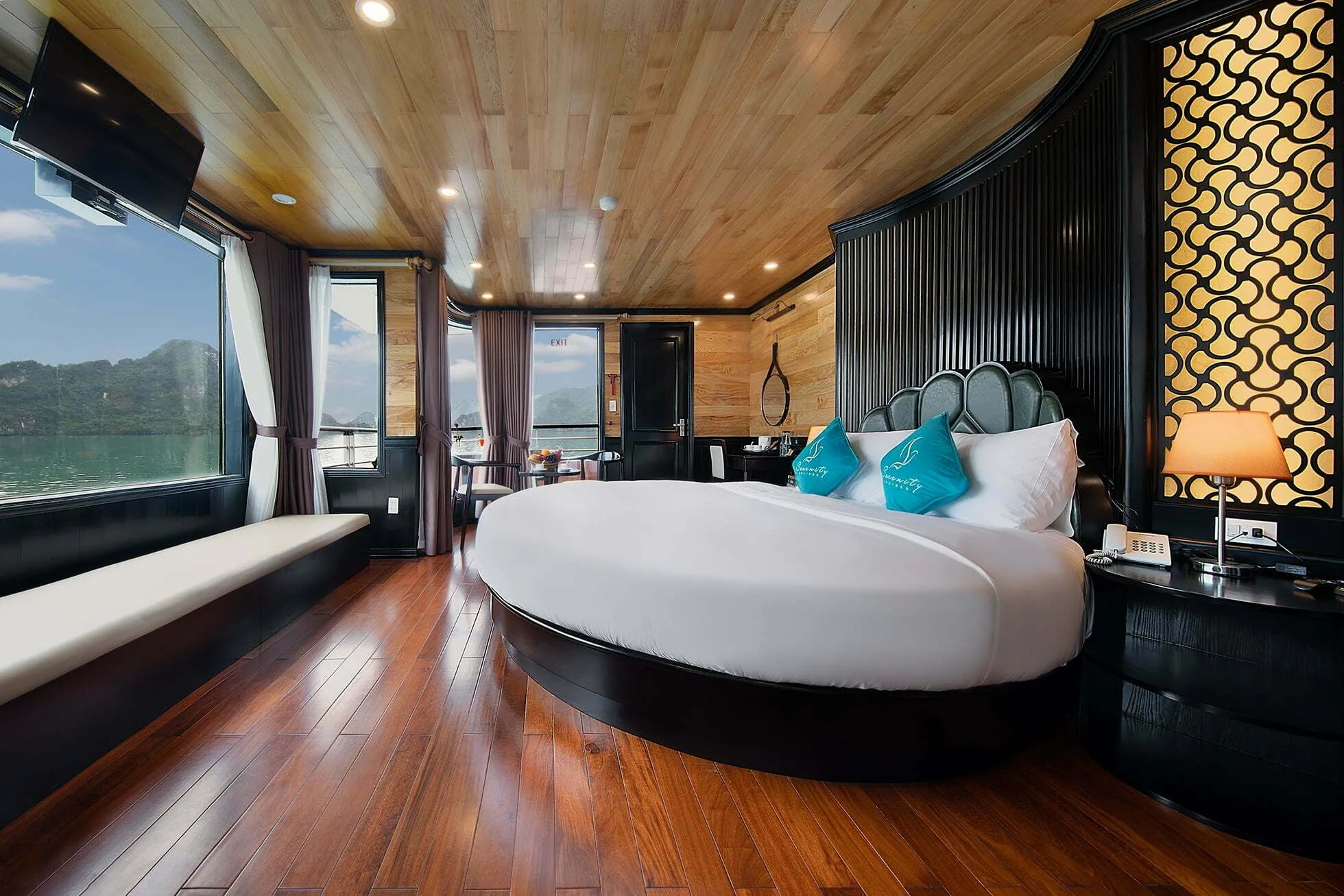 Moon Suite Cabin Halong Serenity Cruises
