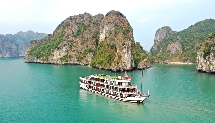 Serenity Cruises 2 day 1 night in Halong Bay and Lan Ha Bay
