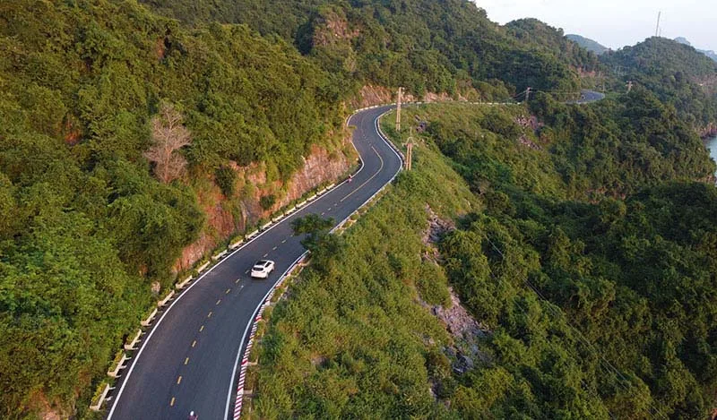 Cat Ba coastal road Cat Ba coastal road
